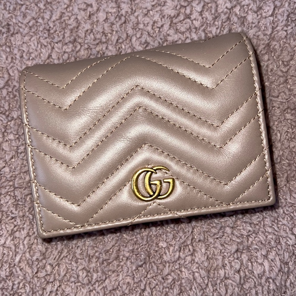 GUCCI GG Marmont Card Case Wallet